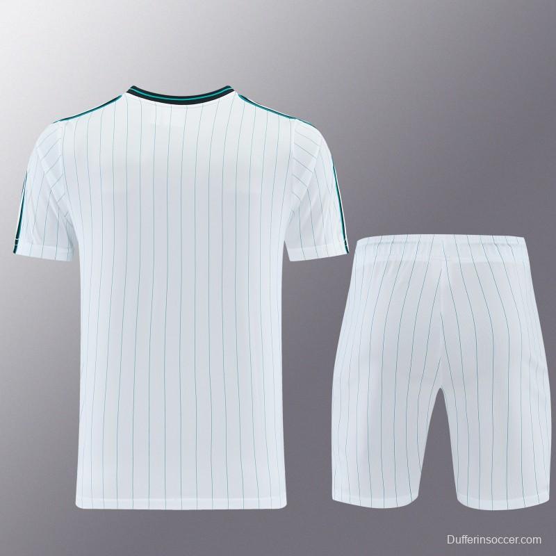 26/27  Liverpool White Short Sleeve+Soccer Shorts
