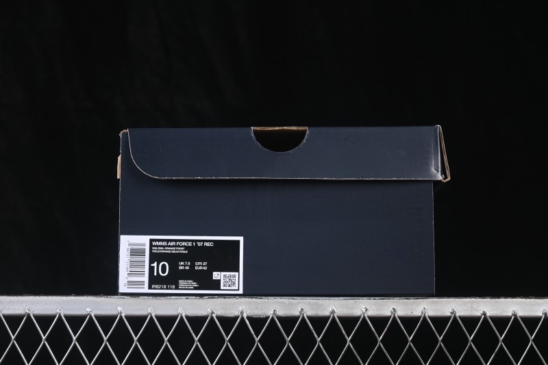 Nike Air Force 1 '07 Low Collaborative Skateboarding Shoes with Full-Length Air Cushion - IR8218-118