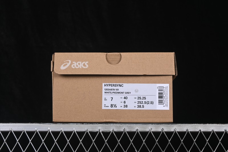 Asics Hypersync Retro Sneakers with Breathable Lightweight Thin Sole - 1203A879-101