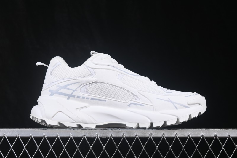 Louis Vuitton Tatic Runner Casual Running Shoes with Mesh and Tech Fabric Upper - Gray