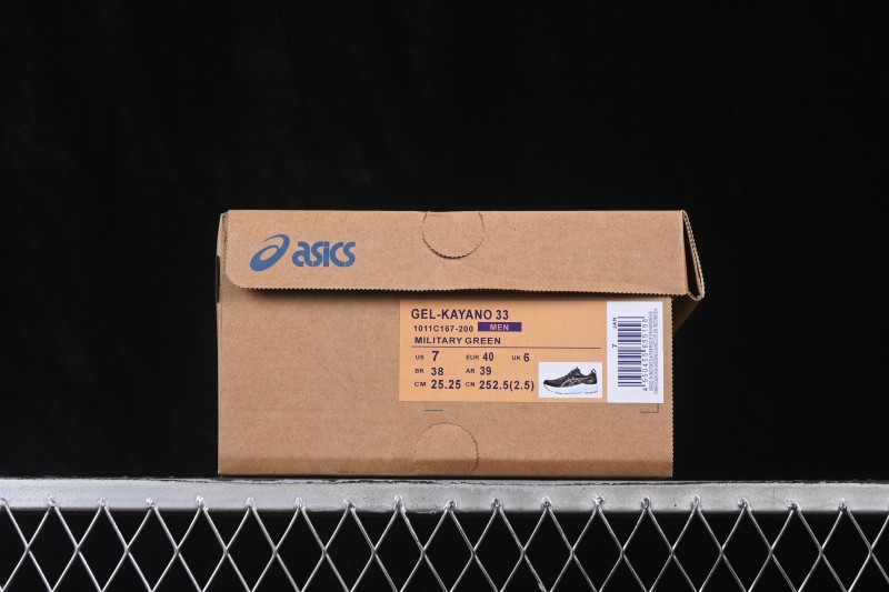 Asics Gel-Kayano 33 Running Shoes with Breathable and Cushioned Design - 1011C167-200