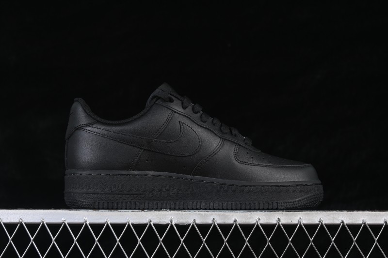 Nike Air Force 1 '07 Low Casual Skate Shoes with Classic Cushioning - CW2288-001