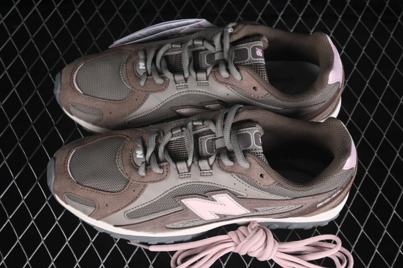 New Balance 204 Retro Casual Running Shoes with Breathable Mesh Upper - U204L273