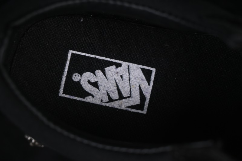 Vans Style 73 DX Low-Top Casual Skate Shoes - VN0A36WNAL0